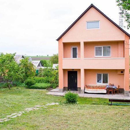 Guest House Cherepaha Kamjanets-Podilsky Buitenkant foto